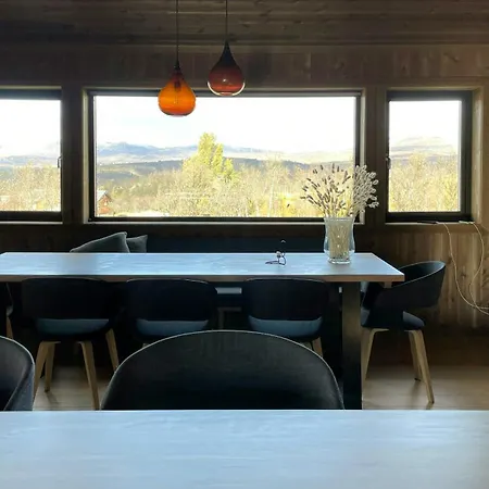 Vakantiehuis Spacious Mountain With Fantastic Views