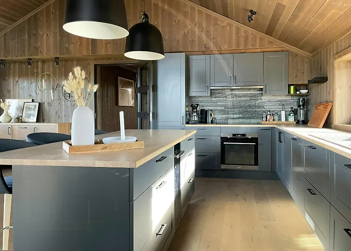 Дом отдыха Spacious Mountain With Fantastic Views *